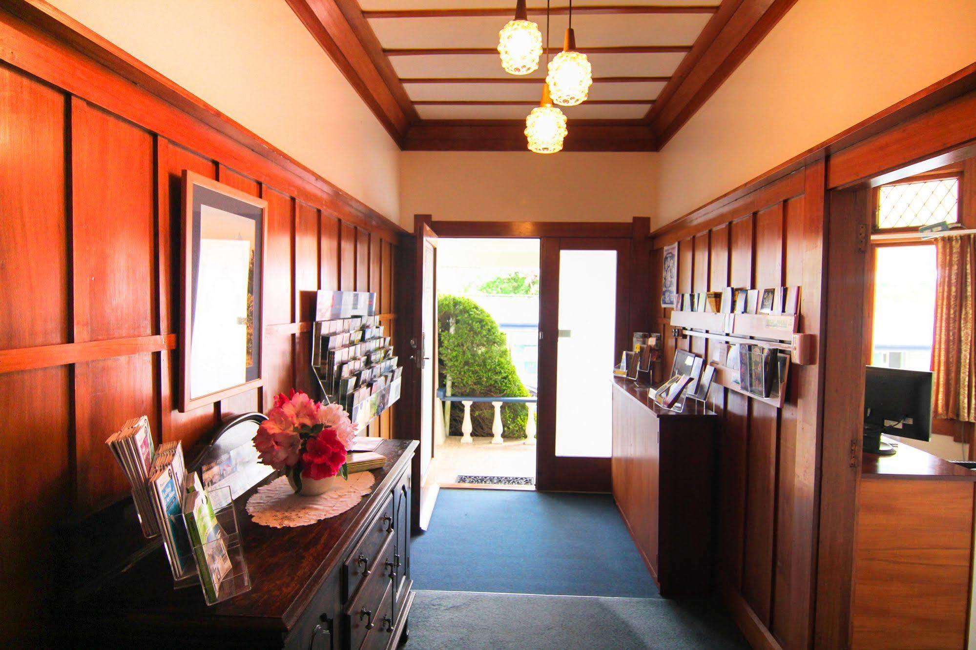 Broadway Lodge Motel สแตรทฟอร์ด ภายนอก รูปภาพ